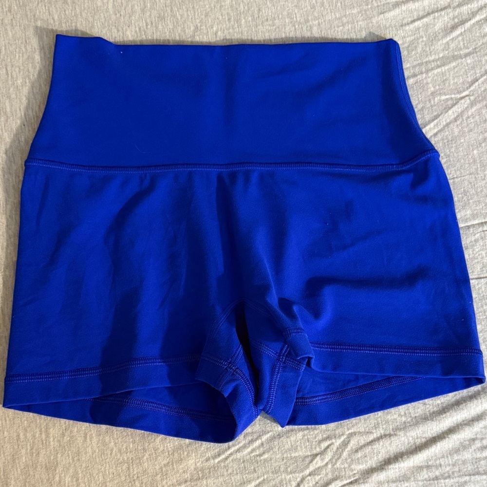 Aritzia Golden Performance Shorts